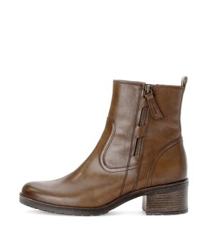 Elegant ankle boot brown