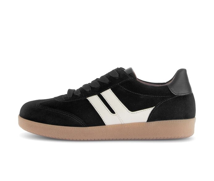 Low sneaker black #0