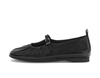 Elegant ballerina black