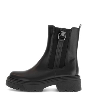 Chelsea boot black