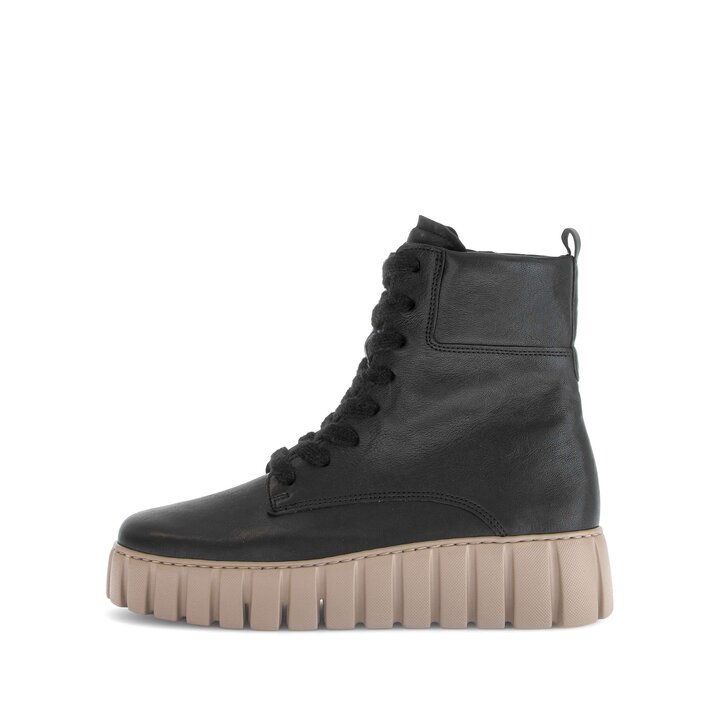 Platform ankle boot black #0