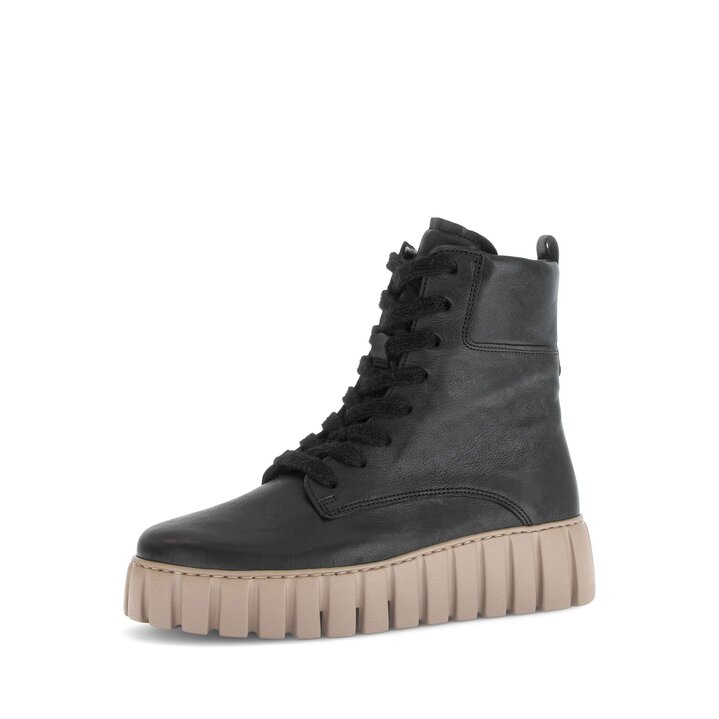 Platform ankle boot black #2