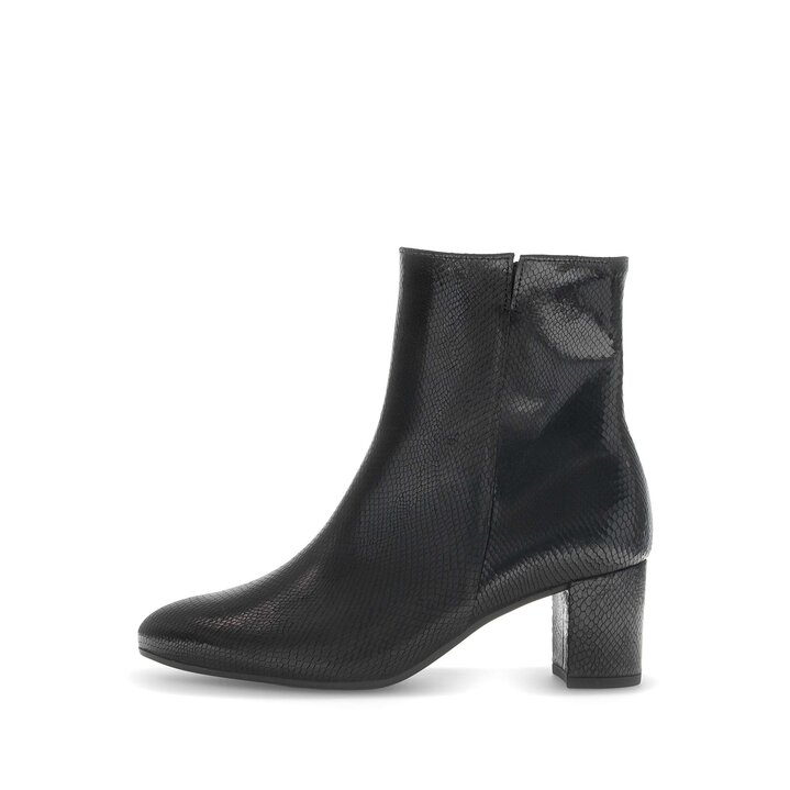 Elegant ankle boot black #0