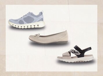 Trois chaussures différentes sont présentées sur un fond clair : une sneaker sport grise claire en haut à gauche, une ballerine beige au centre et une sandale beige avec bride noire et motif en bas à droite. | © Gabor Shoes GmbH, Allemagne