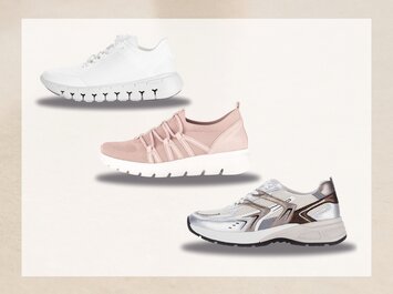 Trois baskets de sport pour femme de différentes couleurs sur un fond clair. En haut, une basket blanche ; au milieu, une basket rose avec une tige en maille ; en bas, une basket argentée avec des détails métalliques. | © Gabor Shoes GmbH, Allemagne