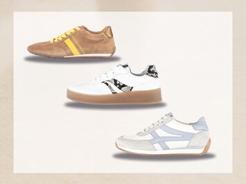 Trois baskets différentes sur un fond clair. En haut, une chaussure marron avec des bandes jaunes ; au milieu, une chaussure blanche avec un motif noir et une semelle marron ; en bas, une chaussure blanche avec des détails bleu clair et gris. | © Gabor Shoes GmbH, Allemagne