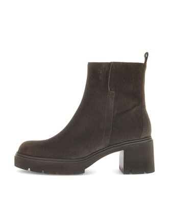 Platform ankle boot brown