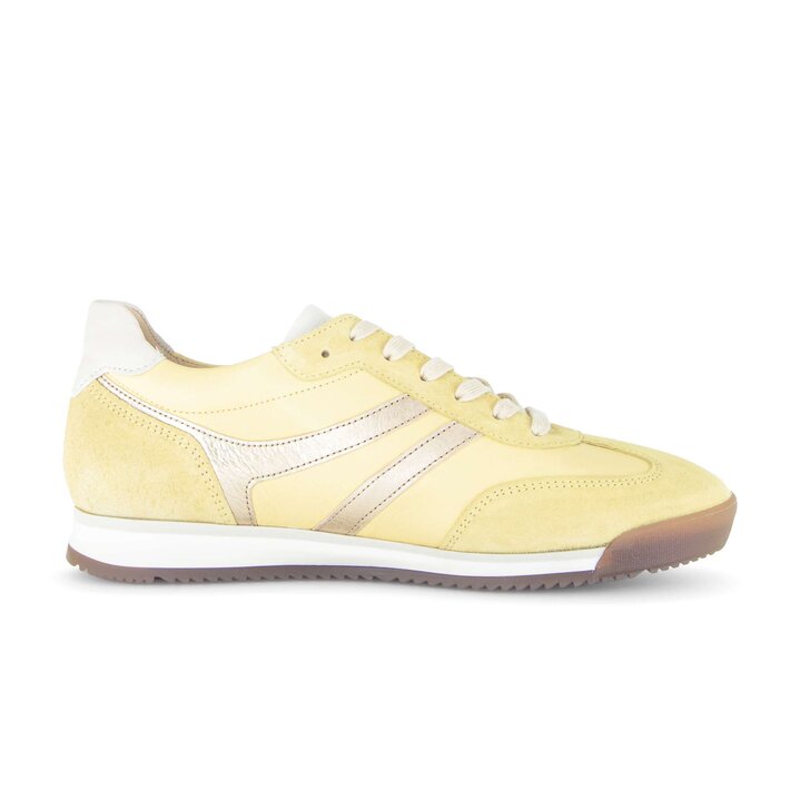 Low sneaker yellow #1