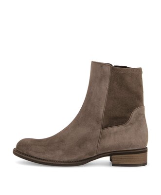 Sporty boot brown